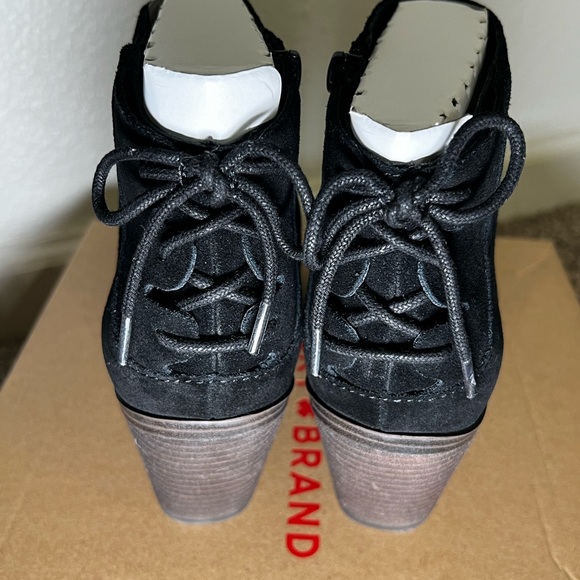 Lucky 🍀 brand LK-Mikasi 6M Black oiled suede - Picture 3 of 4